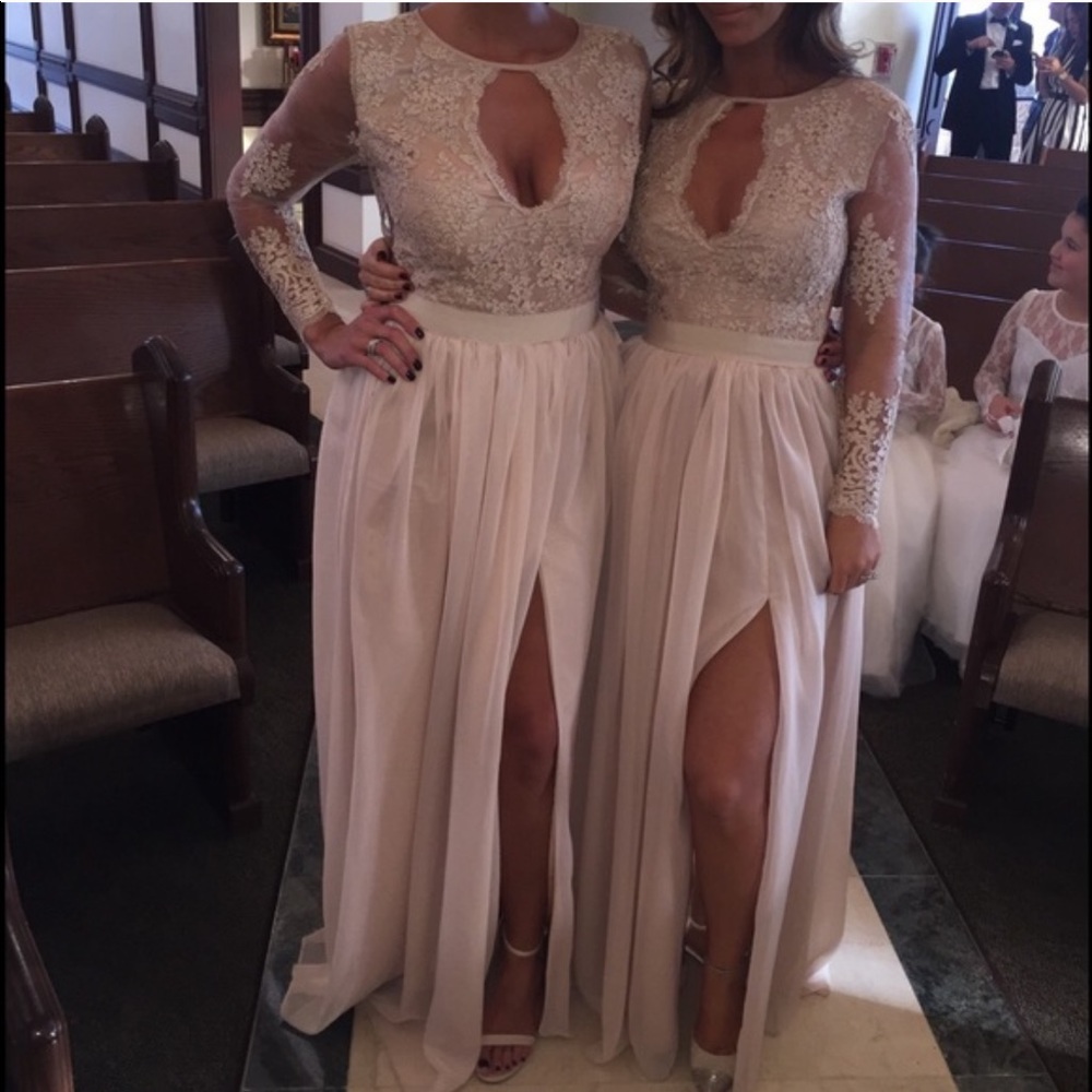 1 of A Kind Champagne Gown🍾⭐️